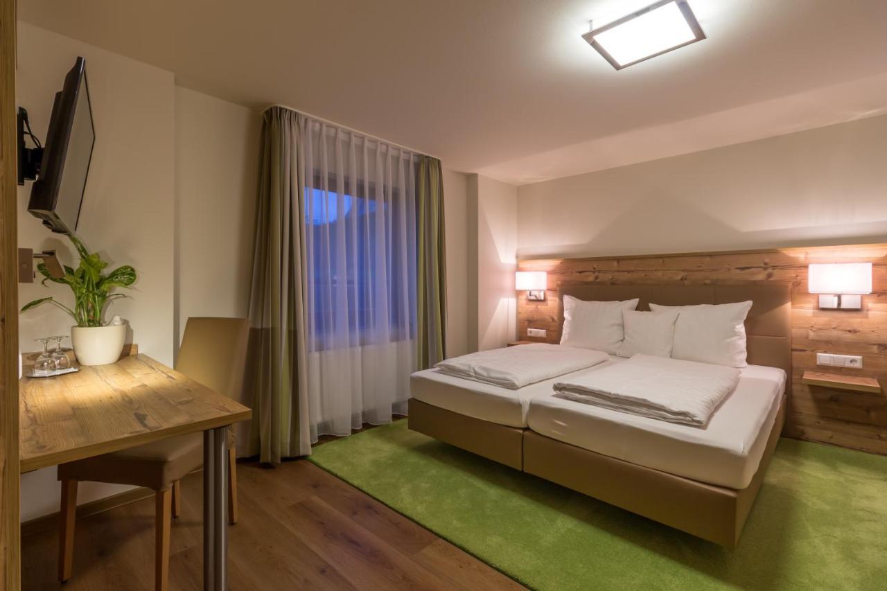 Gästehaus Burgblick Bisingen Zimmer foto