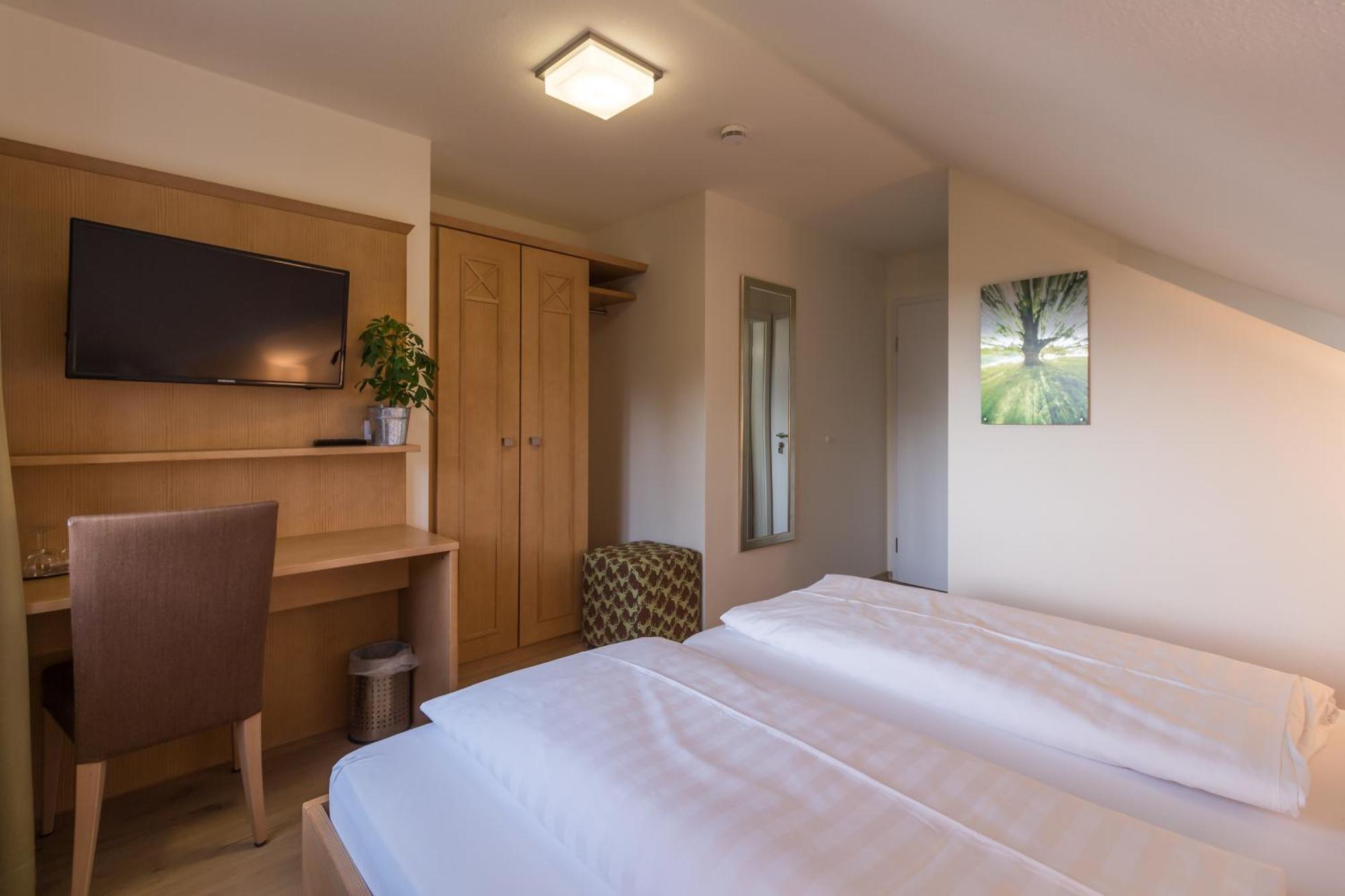 Gästehaus Burgblick Bisingen Zimmer foto