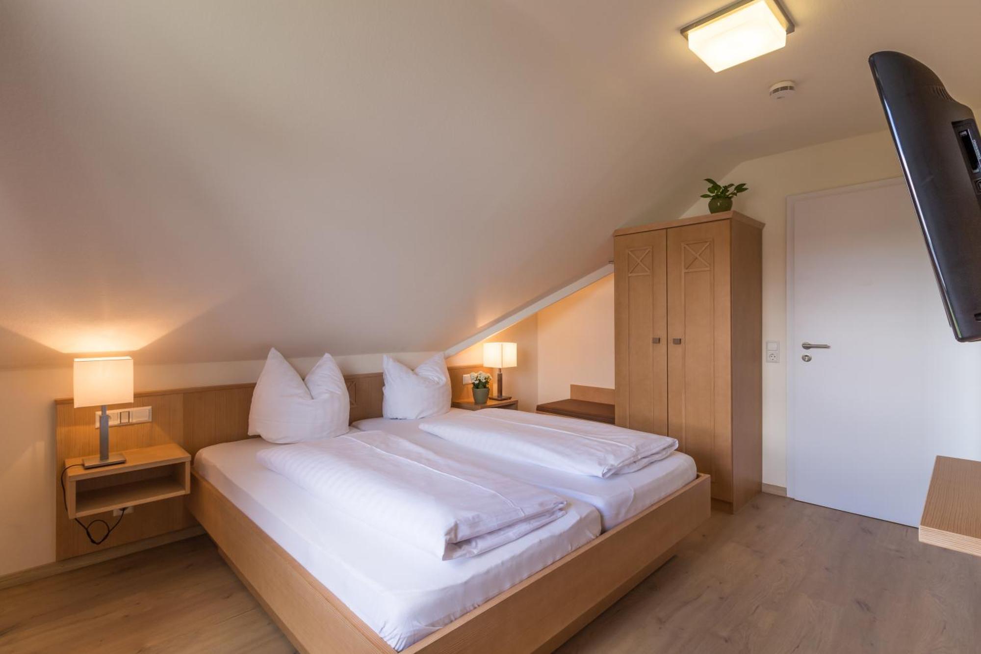 Gästehaus Burgblick Bisingen Zimmer foto