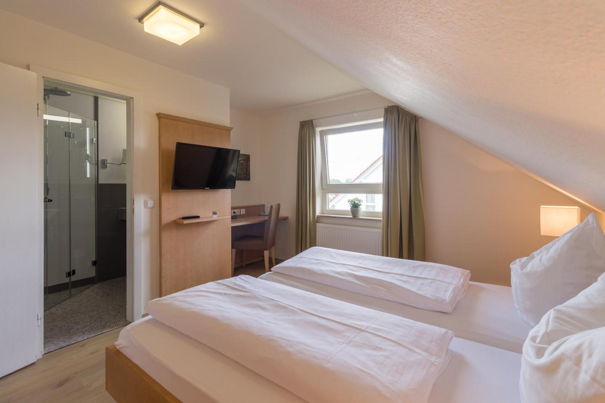 Gästehaus Burgblick Bisingen Zimmer foto